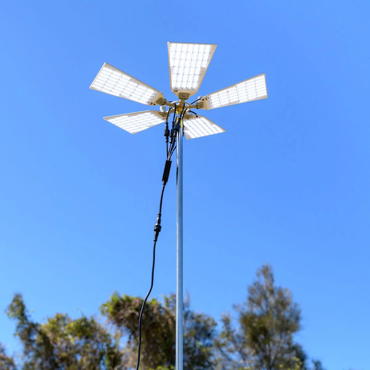DRIVETECH 4X4 Telescopic Camping Light Dual Colour Dimmable 12V