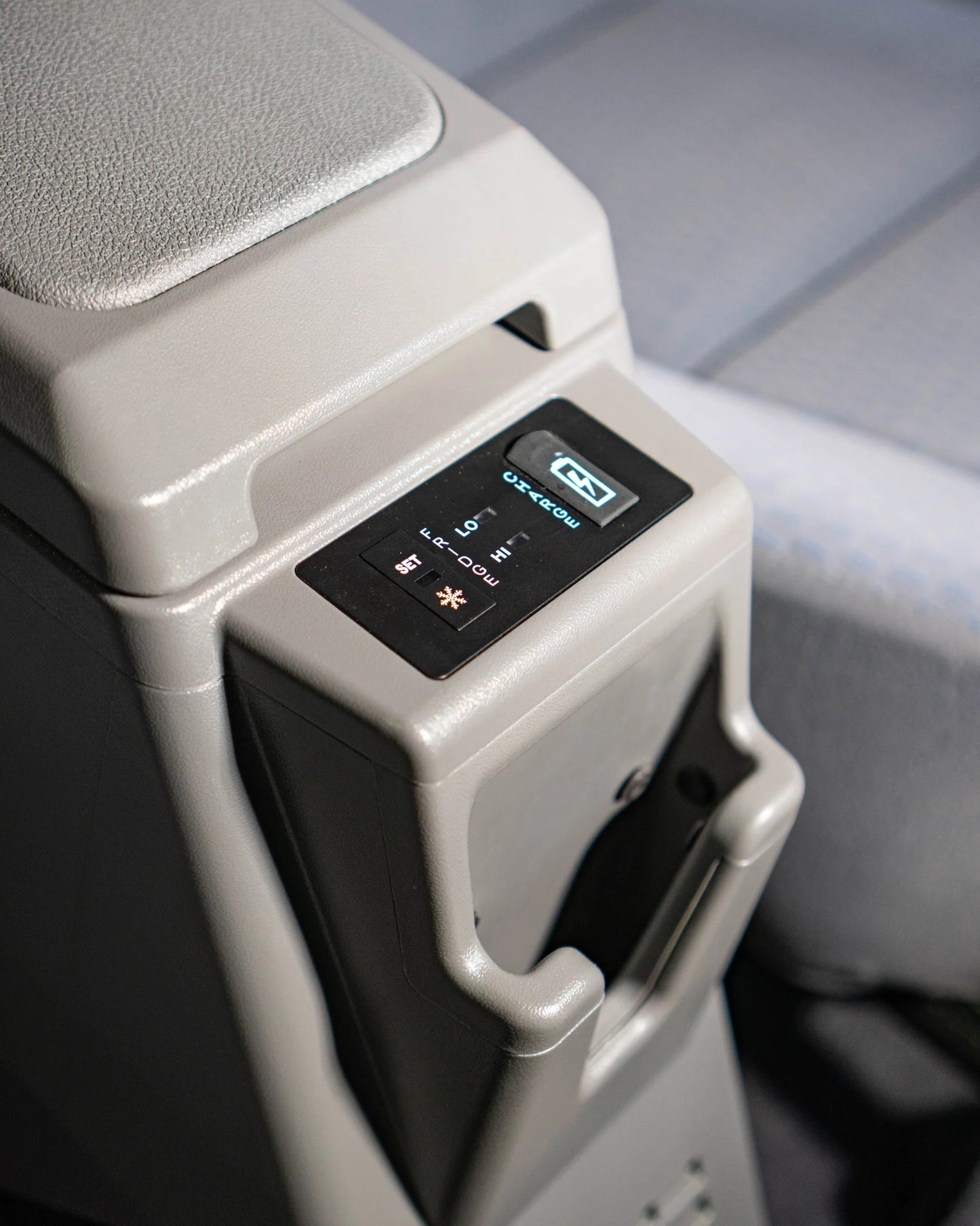 LC79 Centre Console Fridge